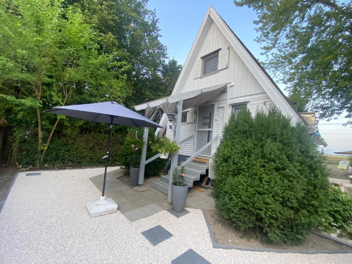Icuka Vendeghaza Villa Kiskunlachaza Exterior photo